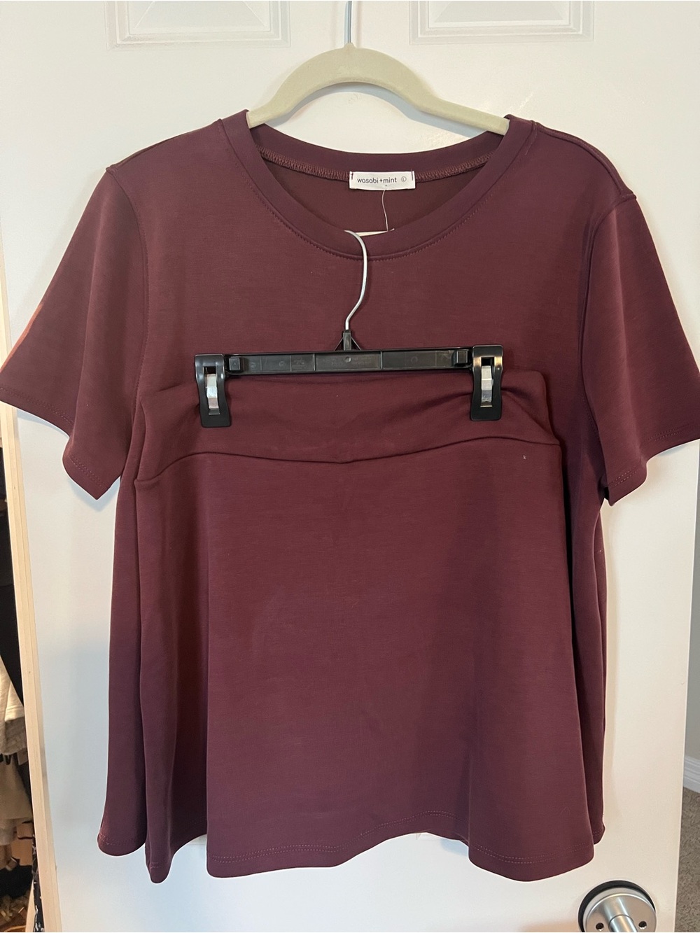 Wasabi + Mint Womens Short Sleeve Burgundy skirt set